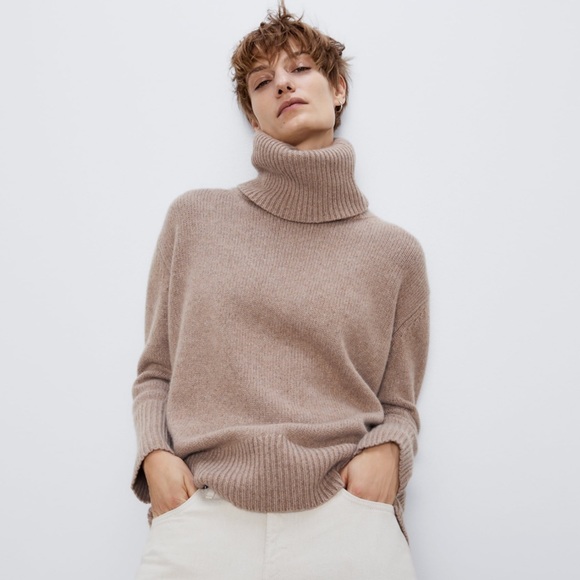 Zara Sweaters - NWT Zara Cashmere Turtleneck Sweater